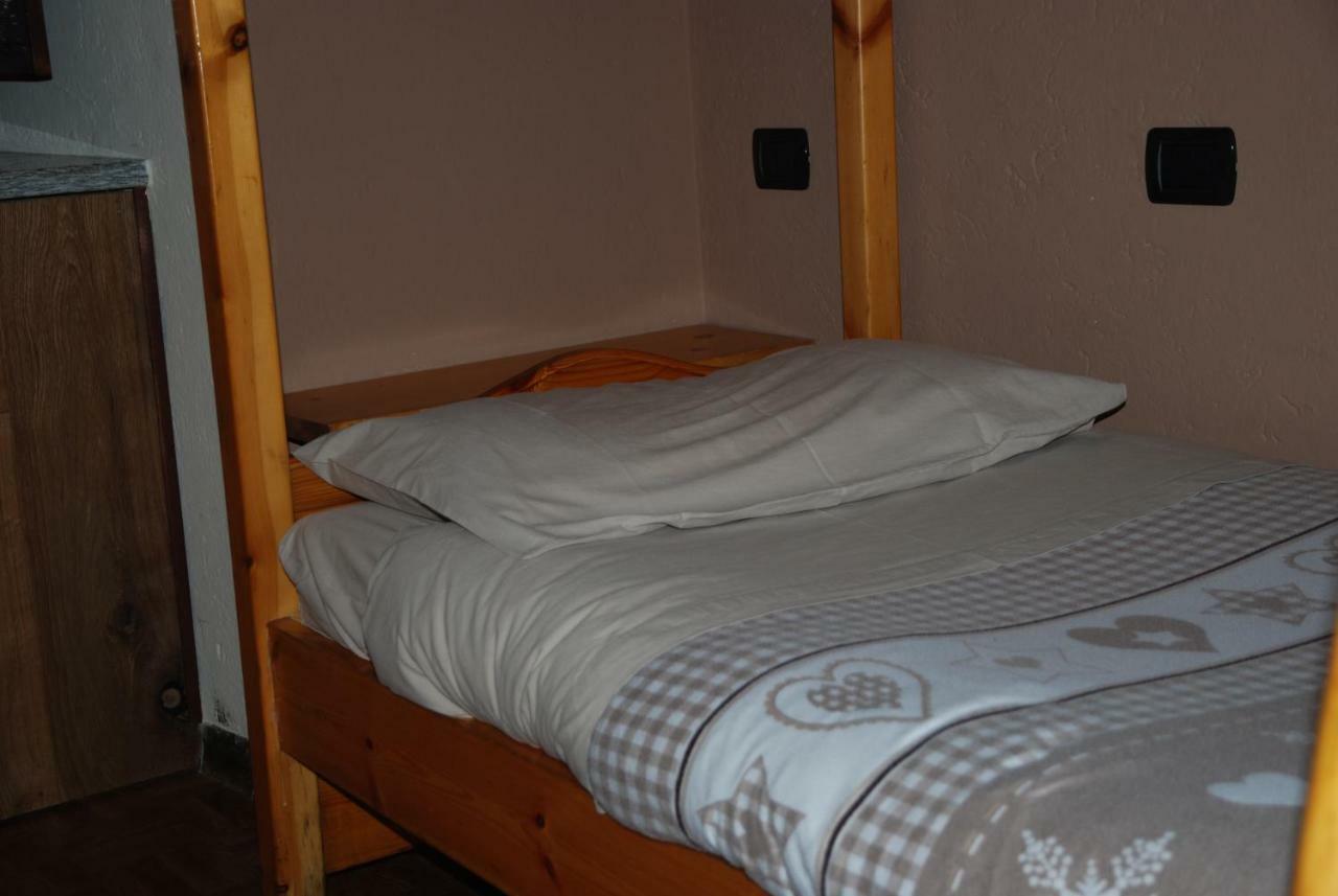 Casa Vacanza In Centro A La Salle Dış mekan fotoğraf